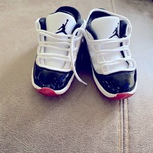 AIR JORDAN 11 RETRO LOW TD 'CONCORD-BRED' Toddler size 7C